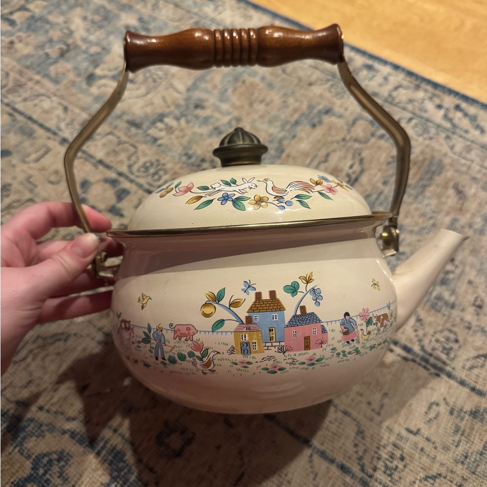 Floral Cream Teapot with Wooden Handle